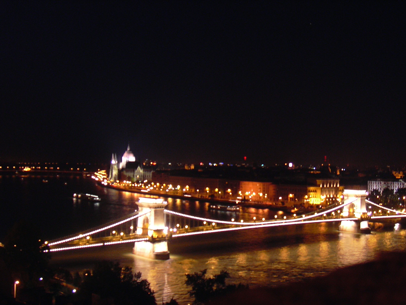 Chain Bridge and Parliment Building